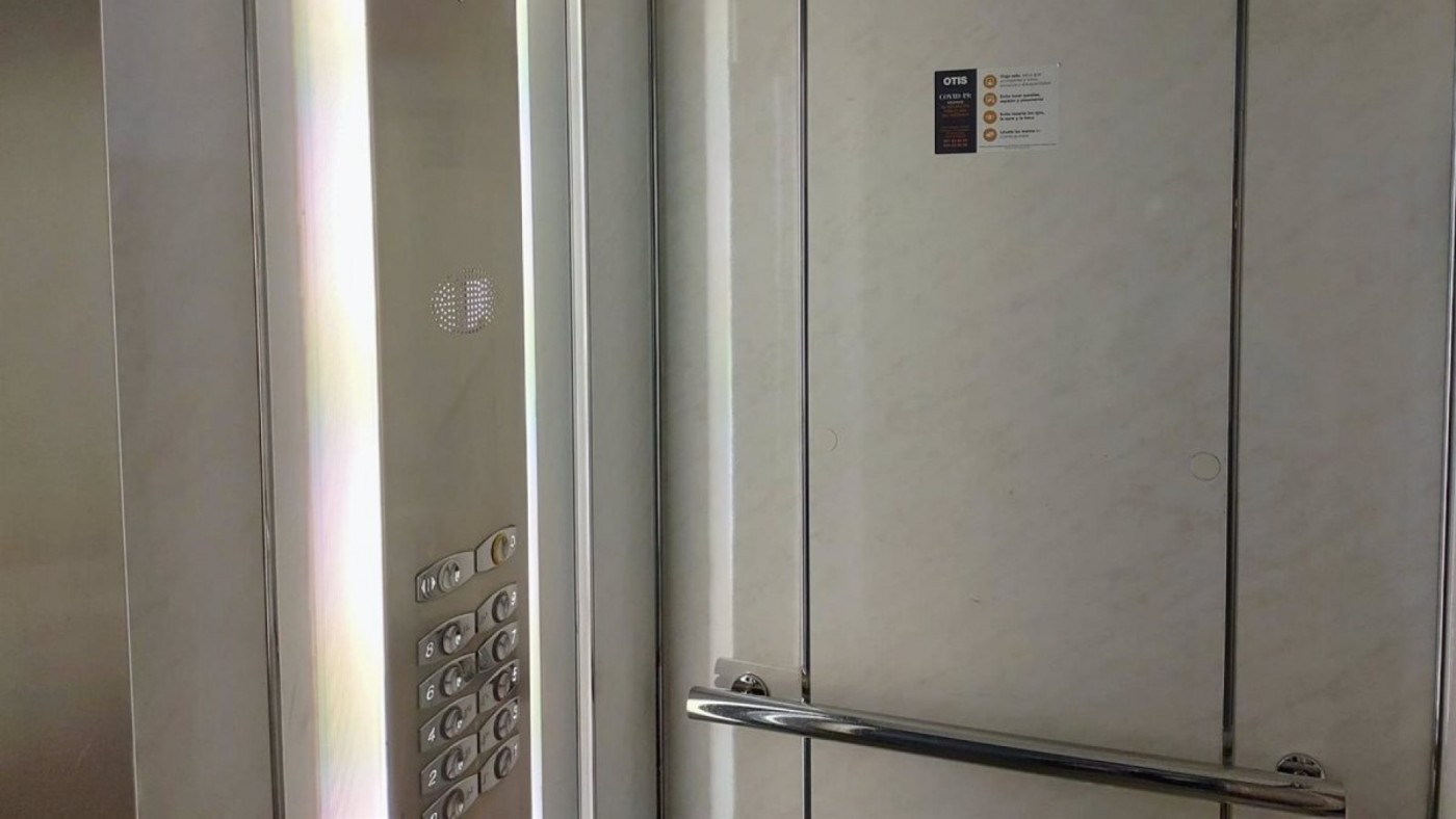 La cadencia de inspecciones de los ascensores evita una avalancha de reformas