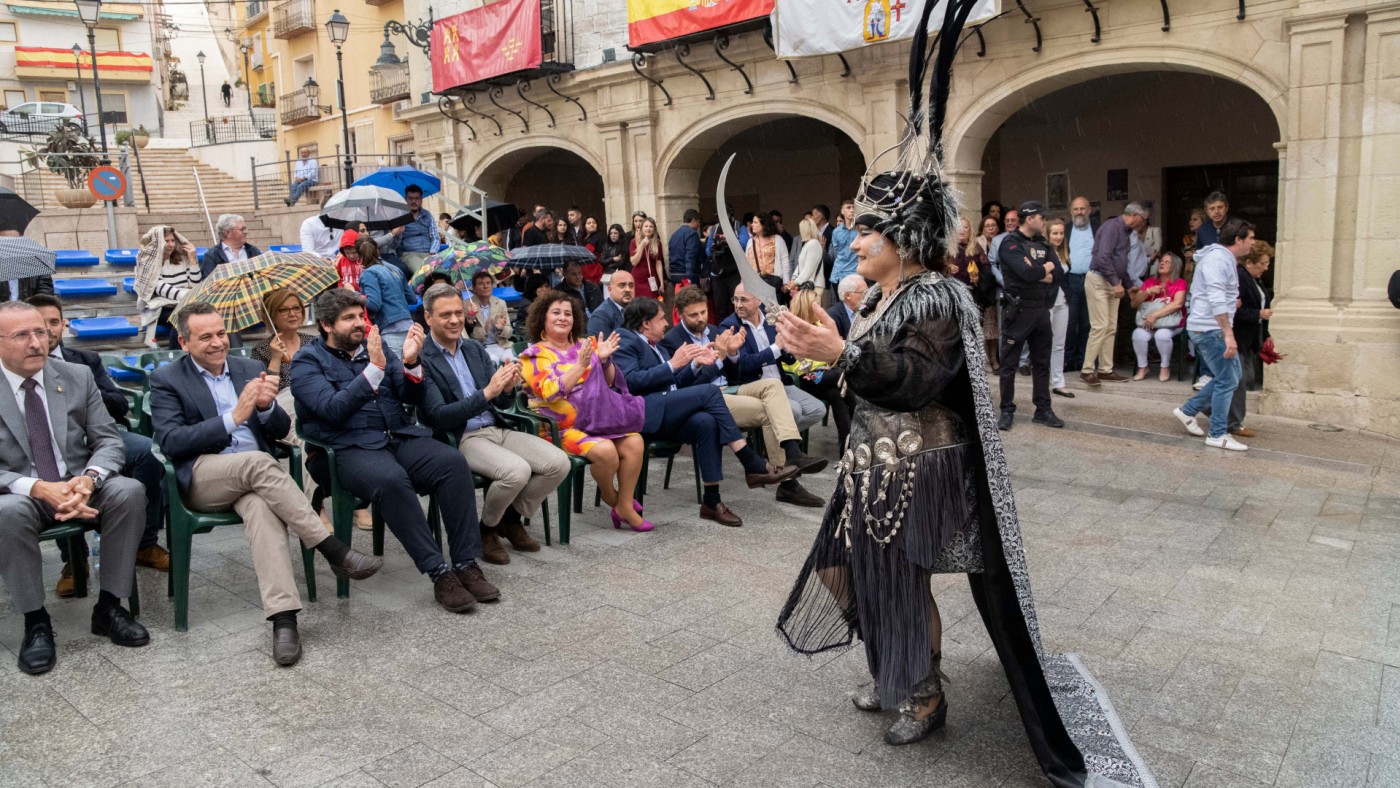 López Miras quiere declarar de Interés Turístico Nacional las fiestas de Abanilla