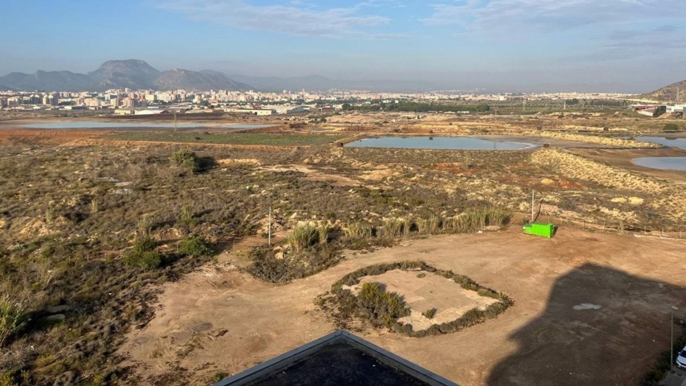 La Audiencia archiva la causa penal por los suelos contaminados de Torreciega y descarta delito ambiental