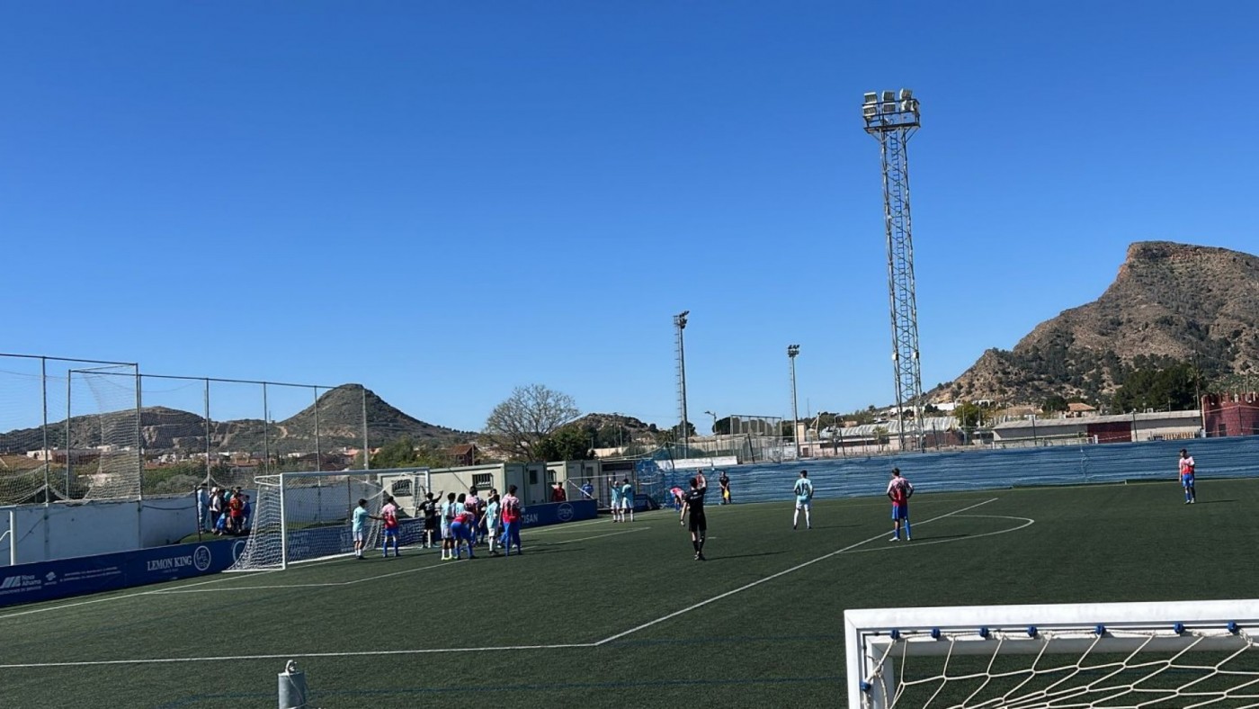 El Muleño noquea al Santomera (0-3)