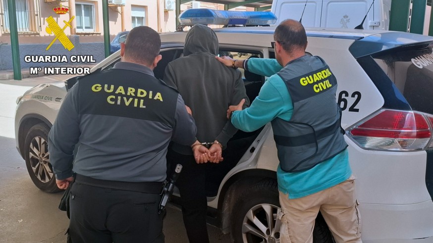 Detenidos siete jóvenes, entre ellos cinco menores, por robar en viviendas de Águilas