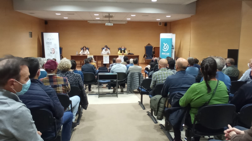 Conferencia de ANCAP en Yecla. Foto: AYAC