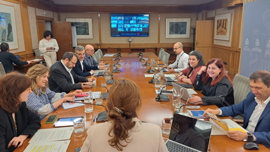 Murcia exige diálogo y financiación antes de aplicar la nueva estrategia nacional de cuidados en enfermería