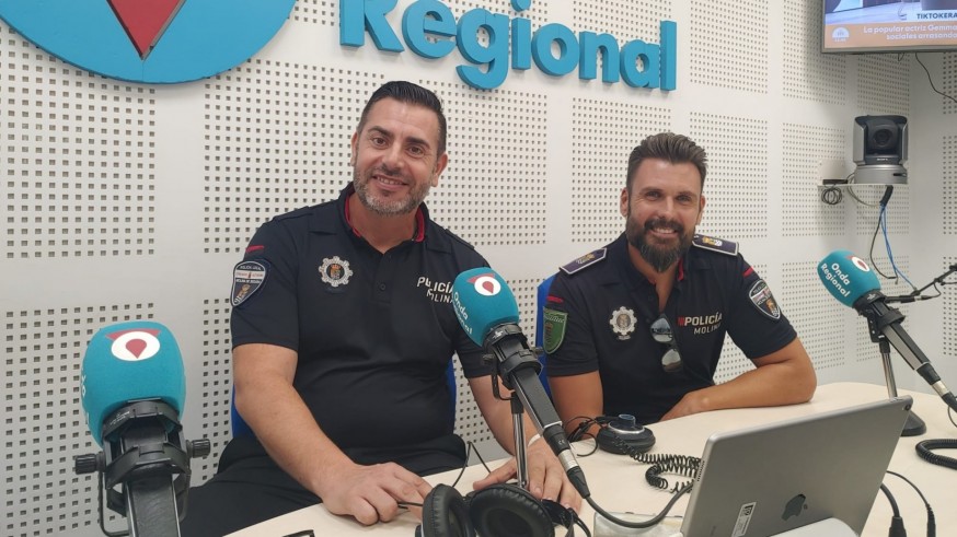 Dos policías locales de Molina de Segura reciben reconocimiento por su trabajo