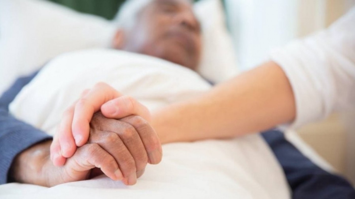 "Hay muchas altas que no se pueden producir en los hospitales de agudos porque si los mandas a casa no tienen apoyo social"