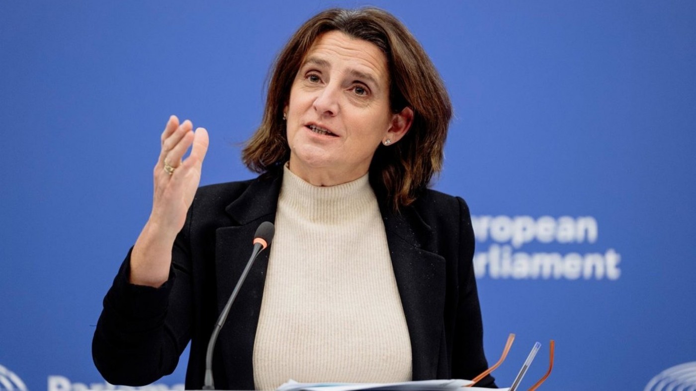 La Comisión Europea plantea rebajar impuestos eléctricos y prohibir cortes de luz ante la crisis energética