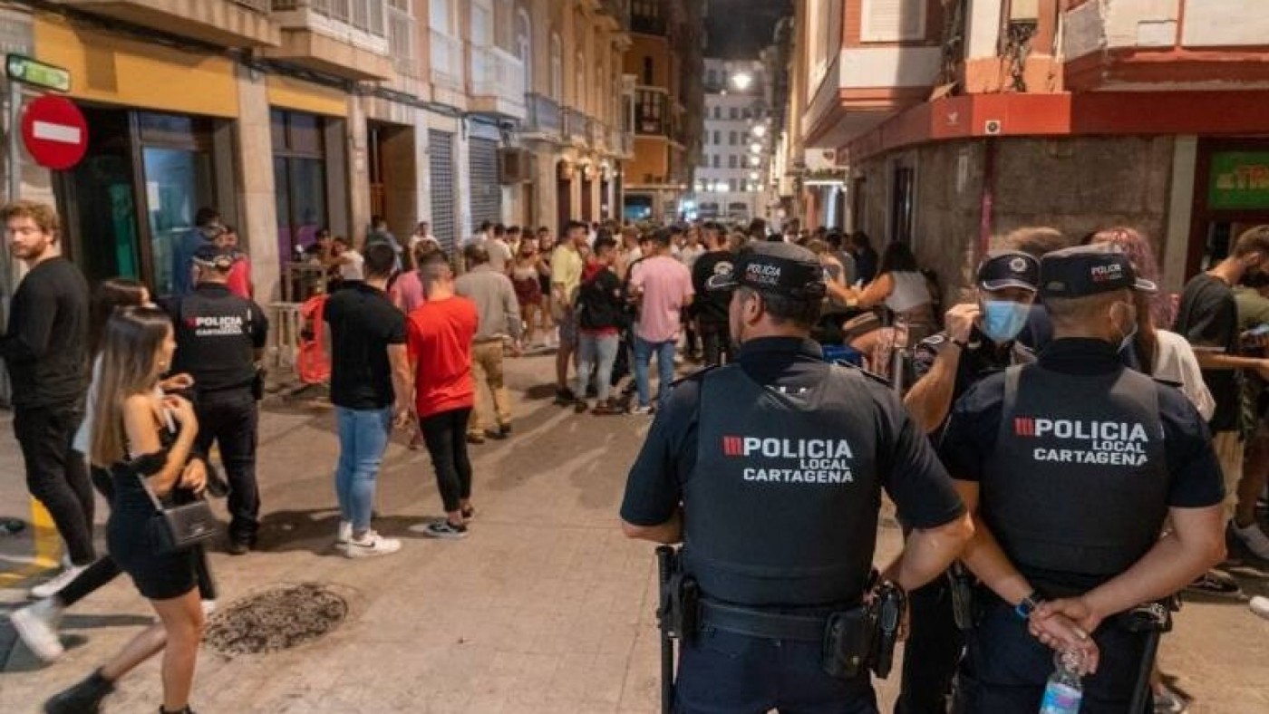 Agentes especializados contra 'botelleos' y aglomeraciones