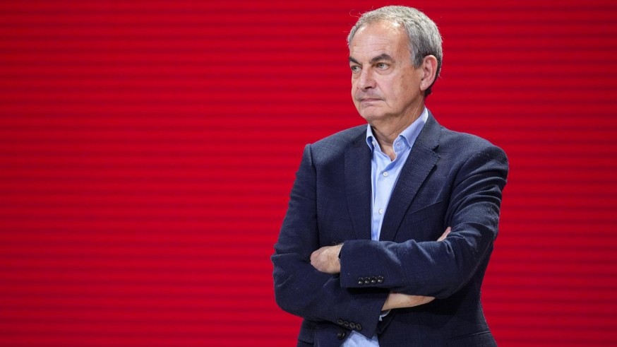 El juez bloquea 490.780 euros de las cuentas del expresidente Zapatero