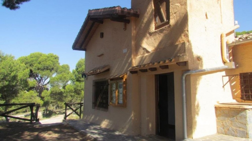 Reabre el punto de información del Monte Arabí tras su remodelación