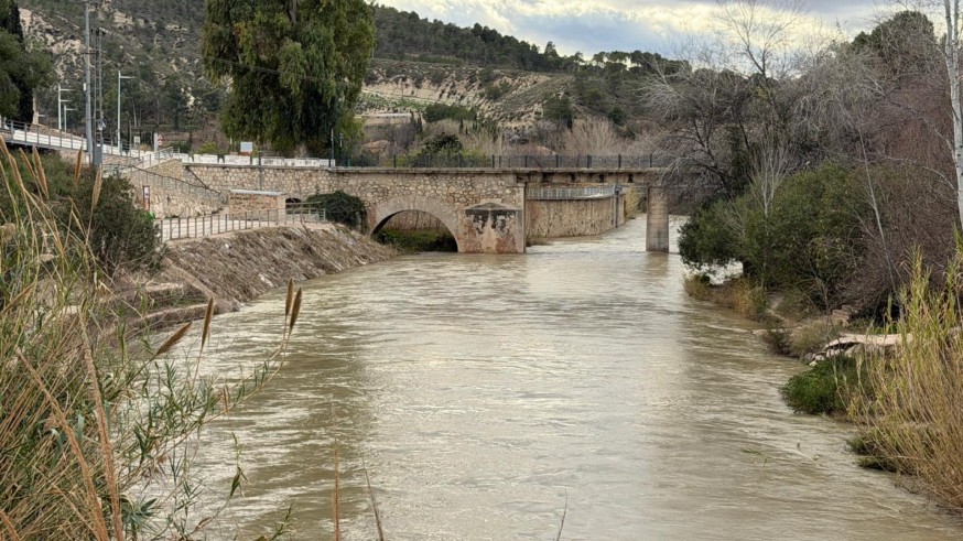 El Segura vuelve a registrar crecidas en seis municipios por un nuevo desembalse