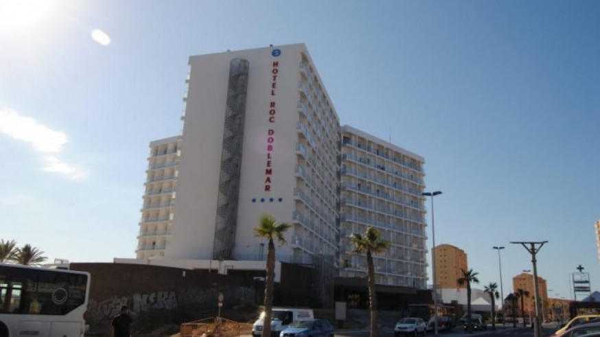 Detectado un brote de norovirus que afecta a 63 turistas de un hotel de La Manga