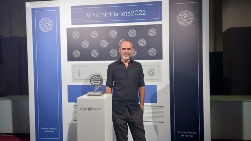 David Galindo, escritor Cartagenero y tercer finalista del premio Planeta 2022