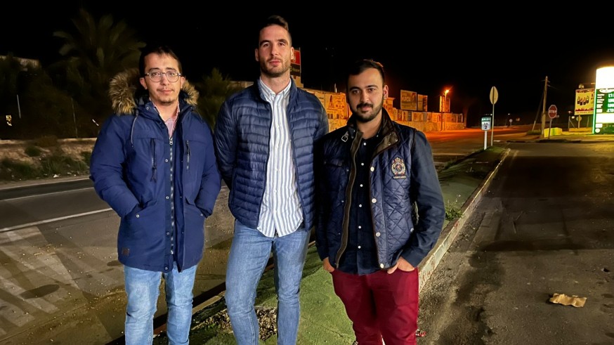 Cuatro jóvenes asisten a un conductor que ha sufrido un infarto en Abarán