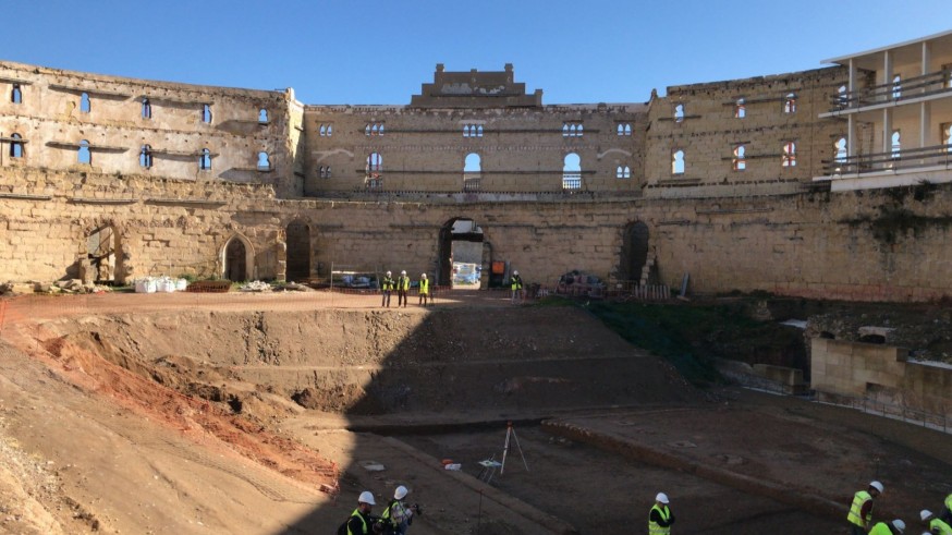 El proyecto "Abierto por obras" revela la magnitud oculta del anfiteatro romano de Cartagena