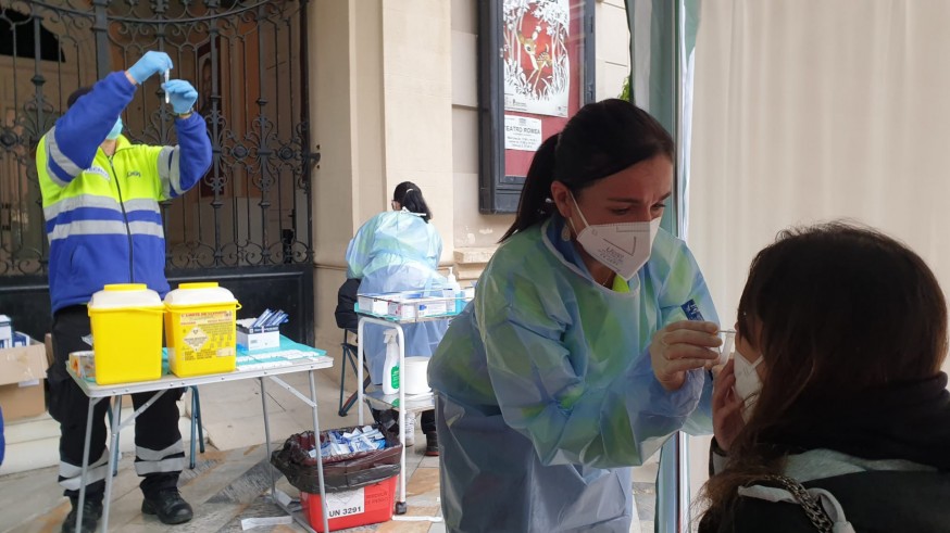 El punto de vacunación y test de antígenos en Murcia se traslada hasta la Plaza de la Universidad