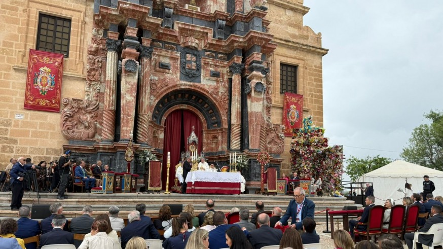 Caravaca inicia sus fiestas con la tradicional ofrenda floral