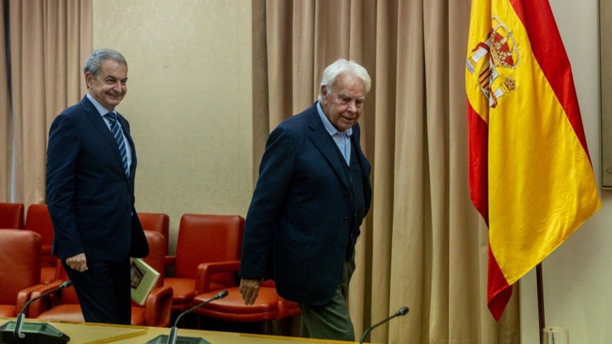 Felipe González expresa su "infinita tristeza" por la imputación de Zapatero