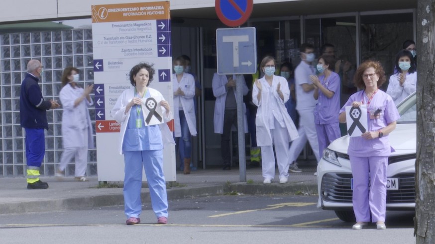 Concentración a las puertas de un hospital