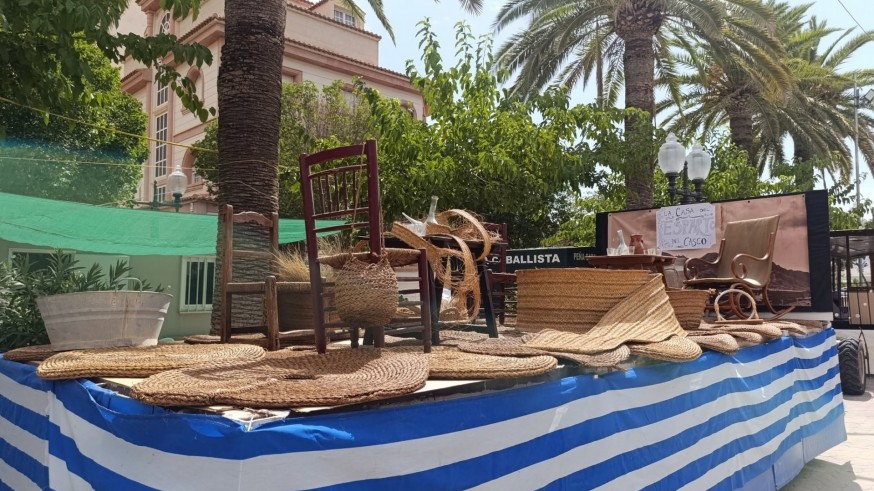 La cabalgata de la Vendimia de Jumilla desafía a la lluvia