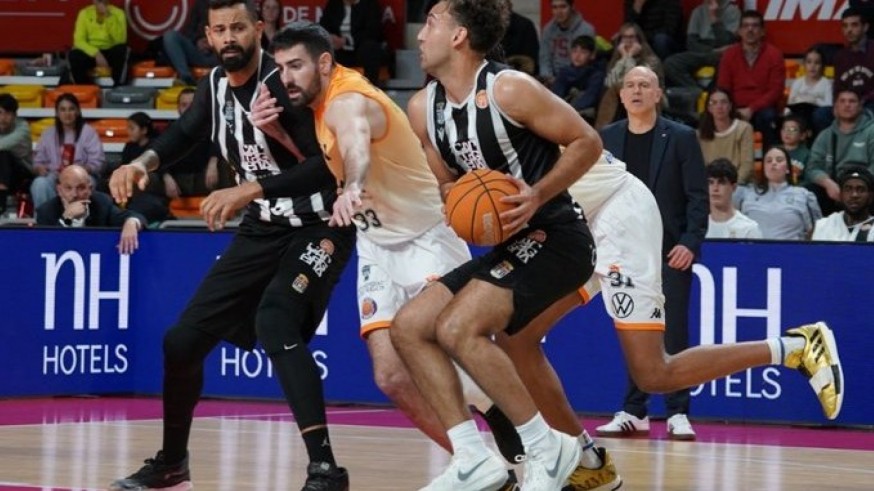 El CAESA Cartagena obra el milagro y remonta ante el Burgos (89-87)