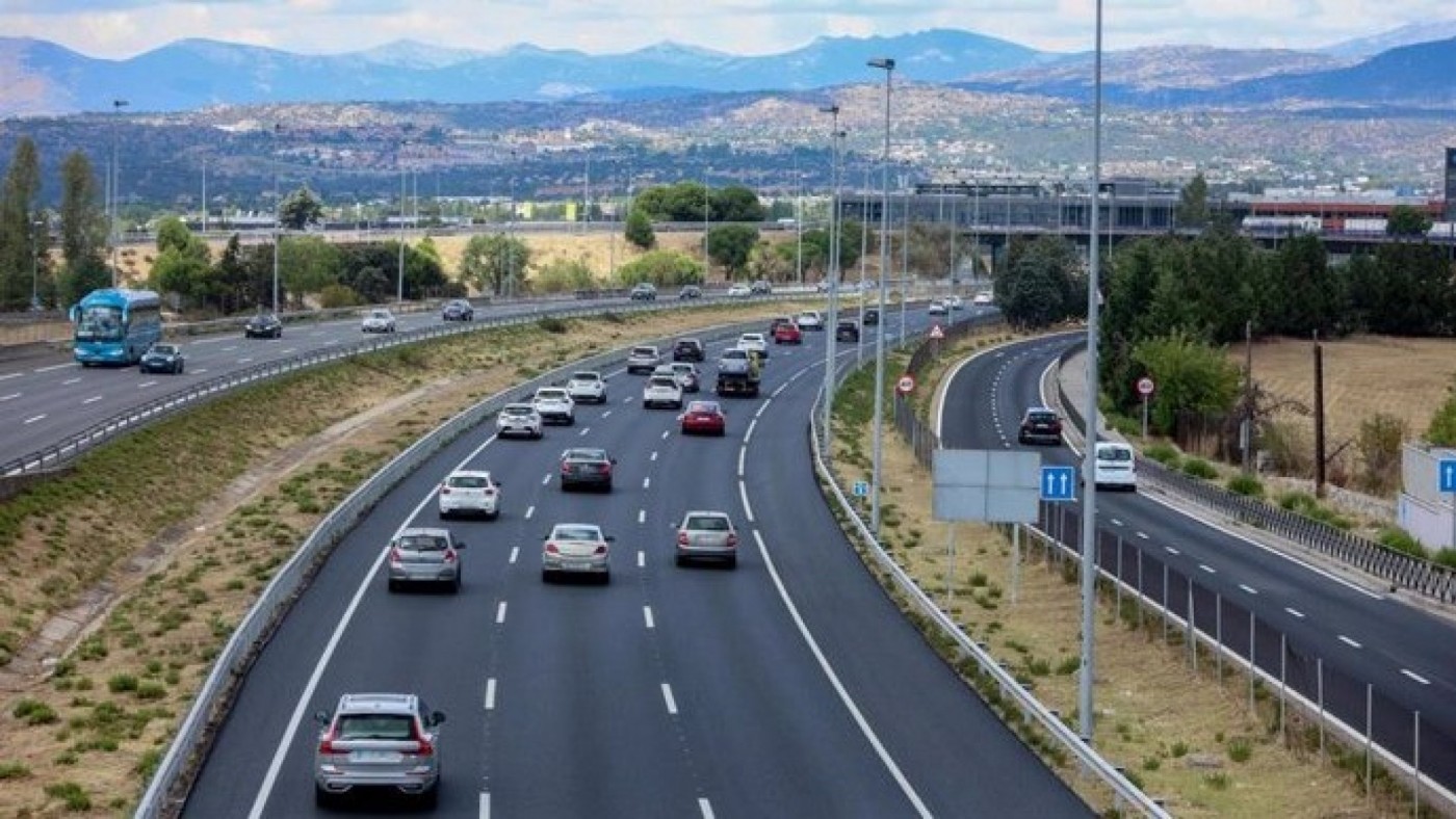 Congestiones de tráfico en la A7 y la A30 para terminar el puente
