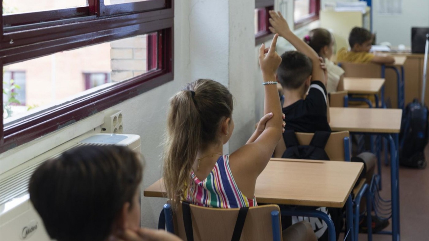 Hasta 34 grados en aulas de colegios públicos de la Región