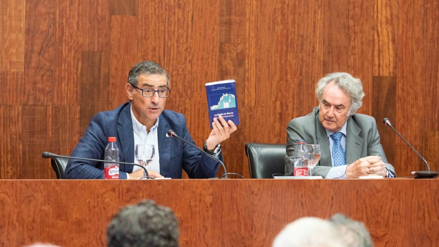 Ángel Martínez confía en que, de cara a las elecciones, los partidos políticos reflexionen sobre la prioridad de desarrollar las infraestructuras