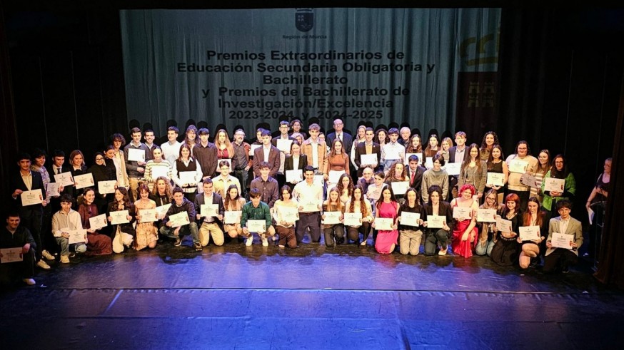 La Región de Murcia premia a 75 estudiantes por su excelencia en ESO y Bachillerato