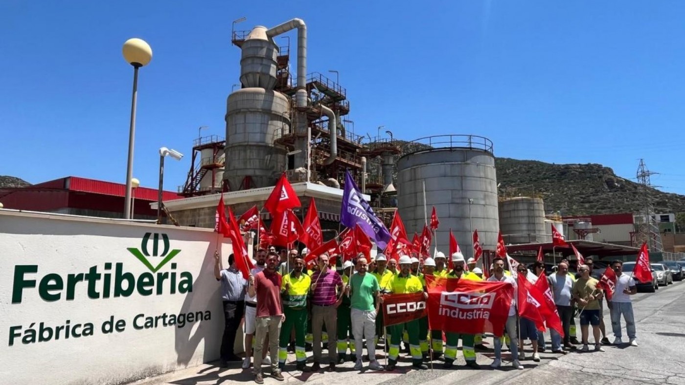 El ERE de Fertiberia afecta al 10 % de la plantilla: protestas en sus diez factorías, entre ellas Cartagena