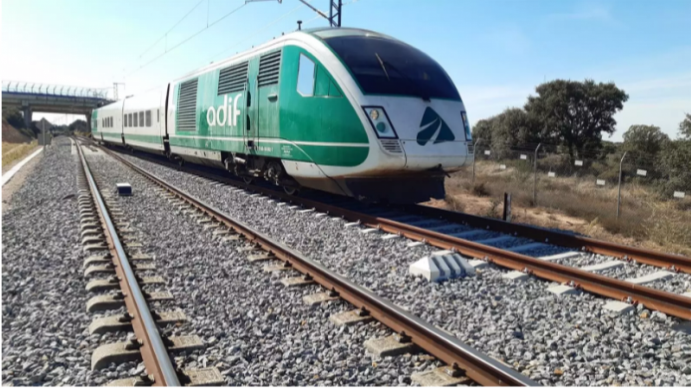 ADIF adelanta las pruebas de la Alta Velocidad en el tramo Orihuela-Murcia