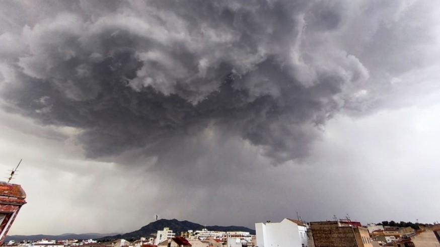 El calor extremo bate registros en el Altiplano: Yecla alcanza las temperaturas más altas del sureste peninsular