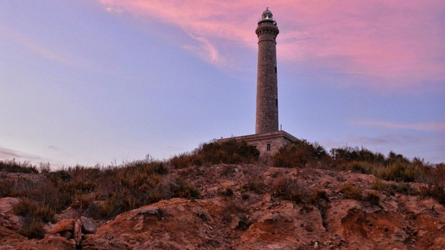 En la mirada de Rubén Juan Serna hablamos de una de sus fotos del faro de Cabo de Palos al amanecer