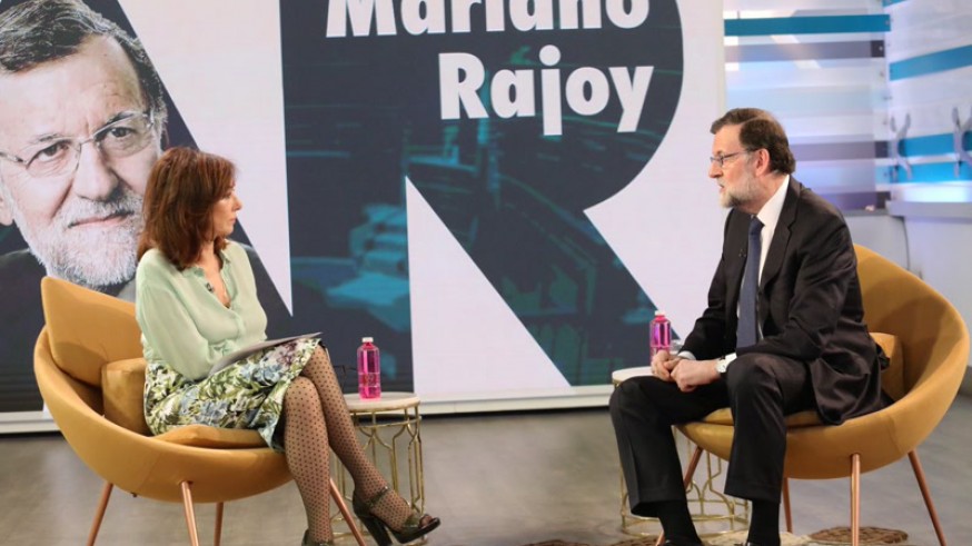 El presidente del Gobierno durante la entrevista con Ana Rosa. Twitter: Mariano Rajoy.