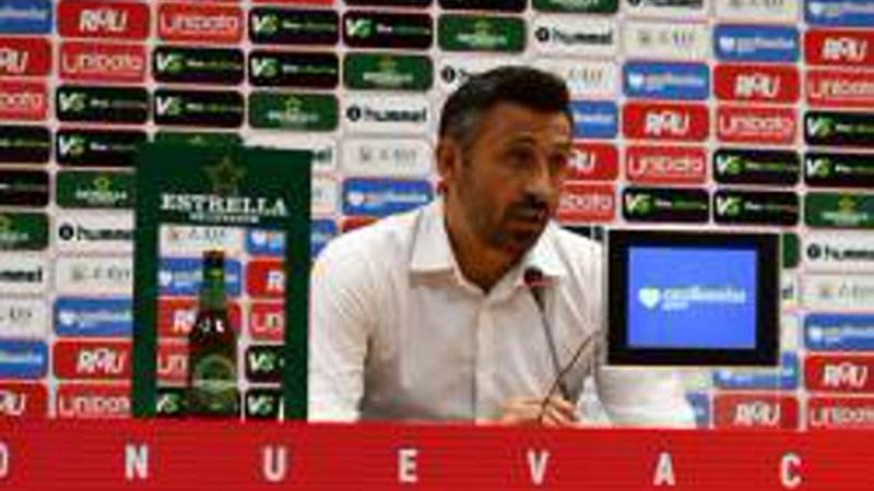 Manolo Herrero: "Nuestra afición se merece ver ganar al equipo"