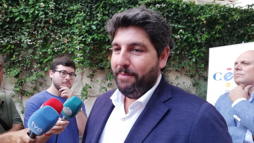 López Miras: "No hay alternativa posible a un gobierno del PP"