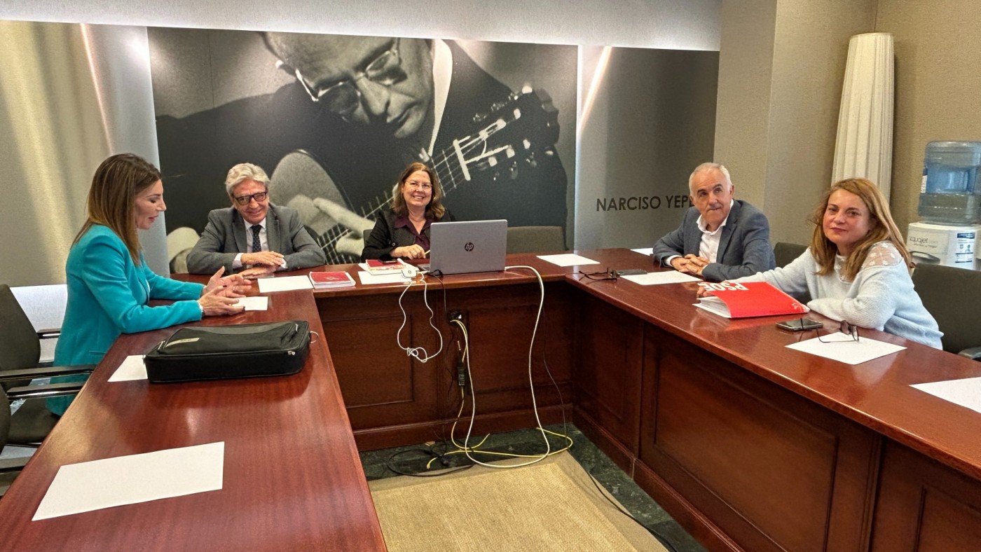 López Miras responderá a preguntas sobre Presupuestos, Mar Menor, empleo y aranceles de EE. UU.