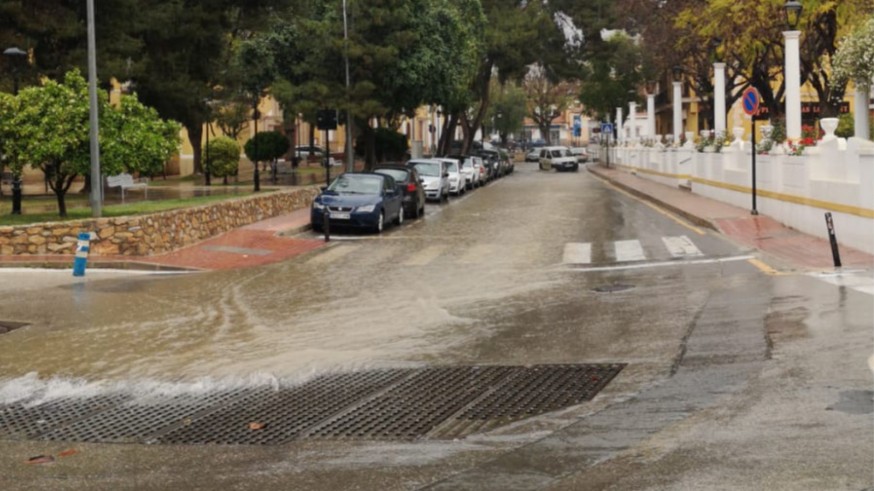 Atienden 15 incidencias por las lluvias, sobre todo achiques y obstáculos en la vía, en Molina de Segura y Murcia 