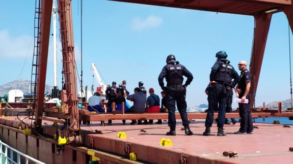 Tripulación del barco detenida por los agentes de Aduanas