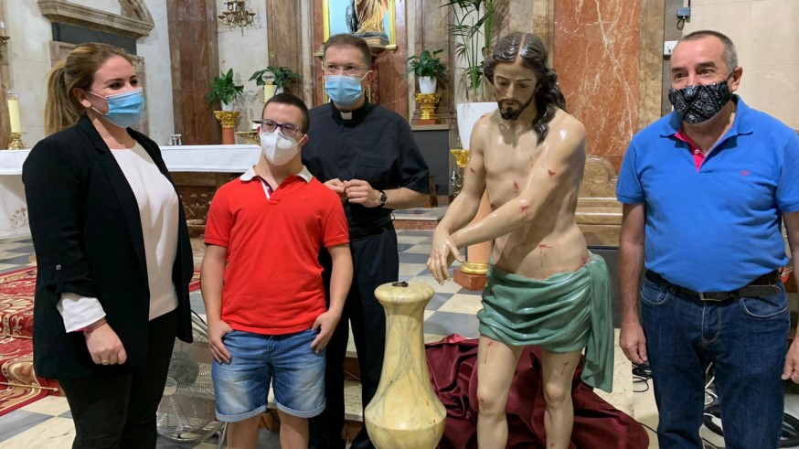 MIRADOR. La Parroquia de San Roque de Blanca recibe la imagen recuperada del Cristo Amarrado