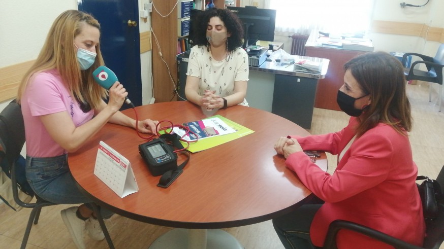 Entrevista con la concejala de Educación de Alcantarilla, Marina Lorenzo y la Directora del CEIP Jacinto Benavente, Paquí del Cerro