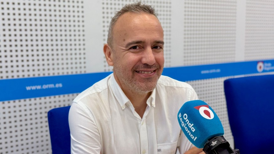 Juan José Lara: “La biblioteca no es una sala de estudio, es un espacio cultural vivo”