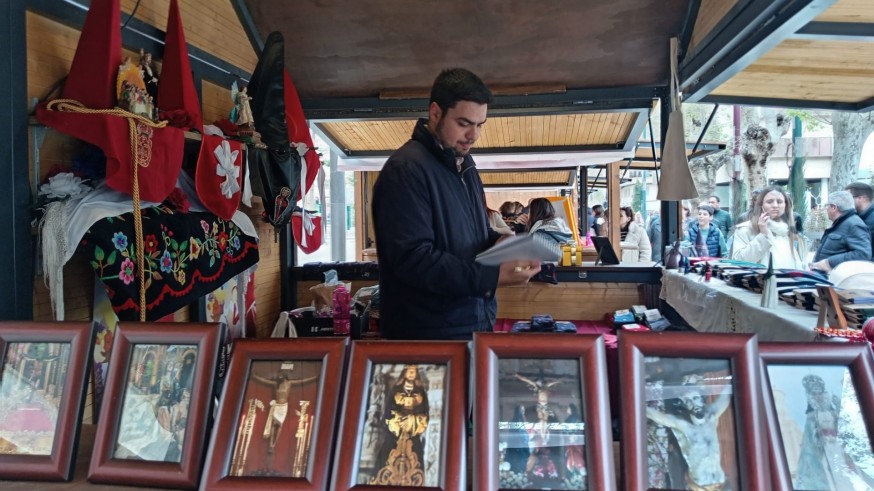 GALERÍA | Cita en Alfonso X con las cofradías y hermandades de Murcia