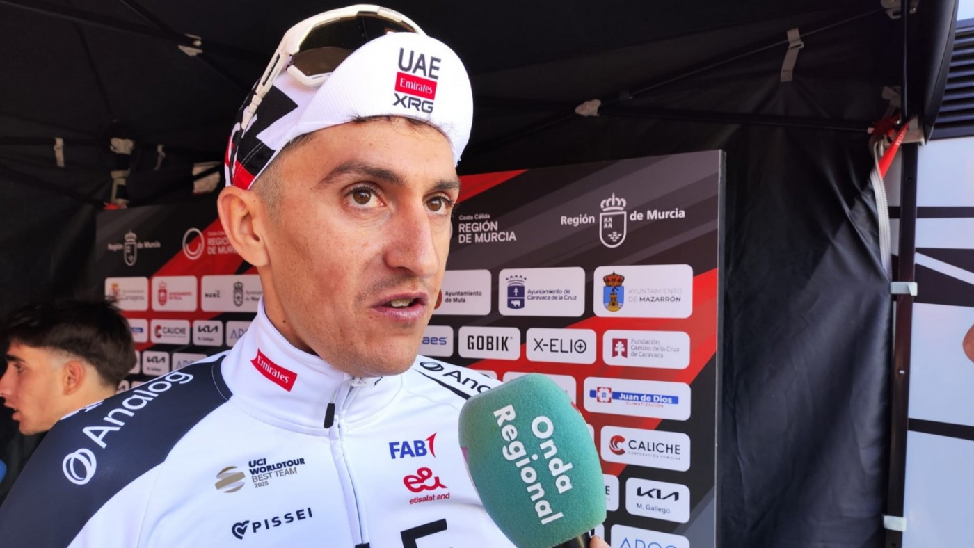 Marc Soler se exhibe contra el viento en Yecla 