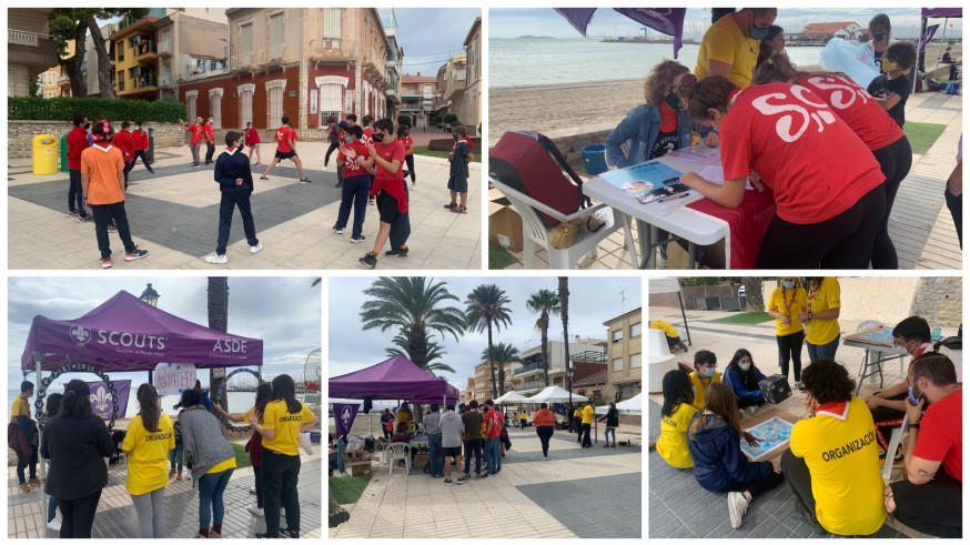 Niñas y niños firman por el Mar Menor en la Playa Carrión (Los Alcázares). Foto: VMM