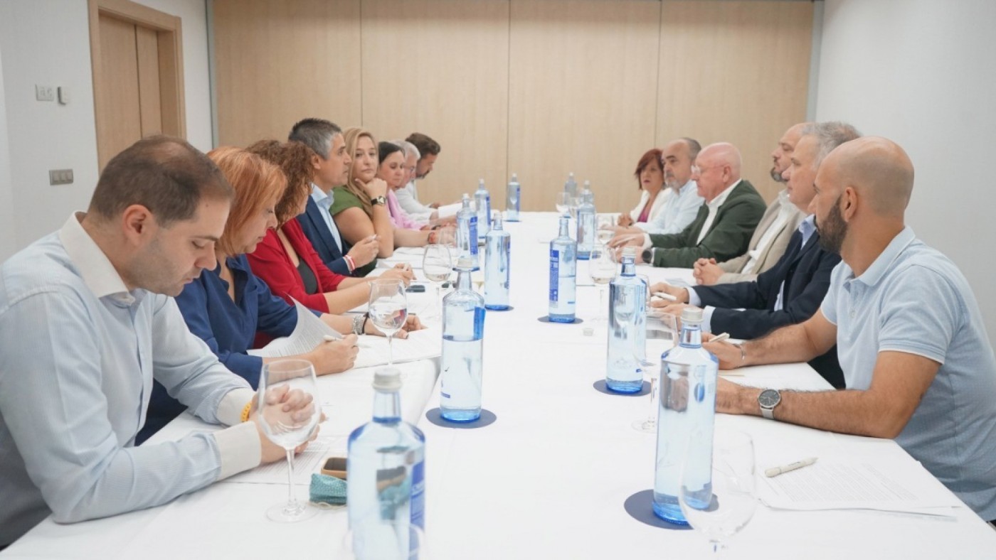 Reunión de trabajado de los concejales de la moción de censura en Cartagena