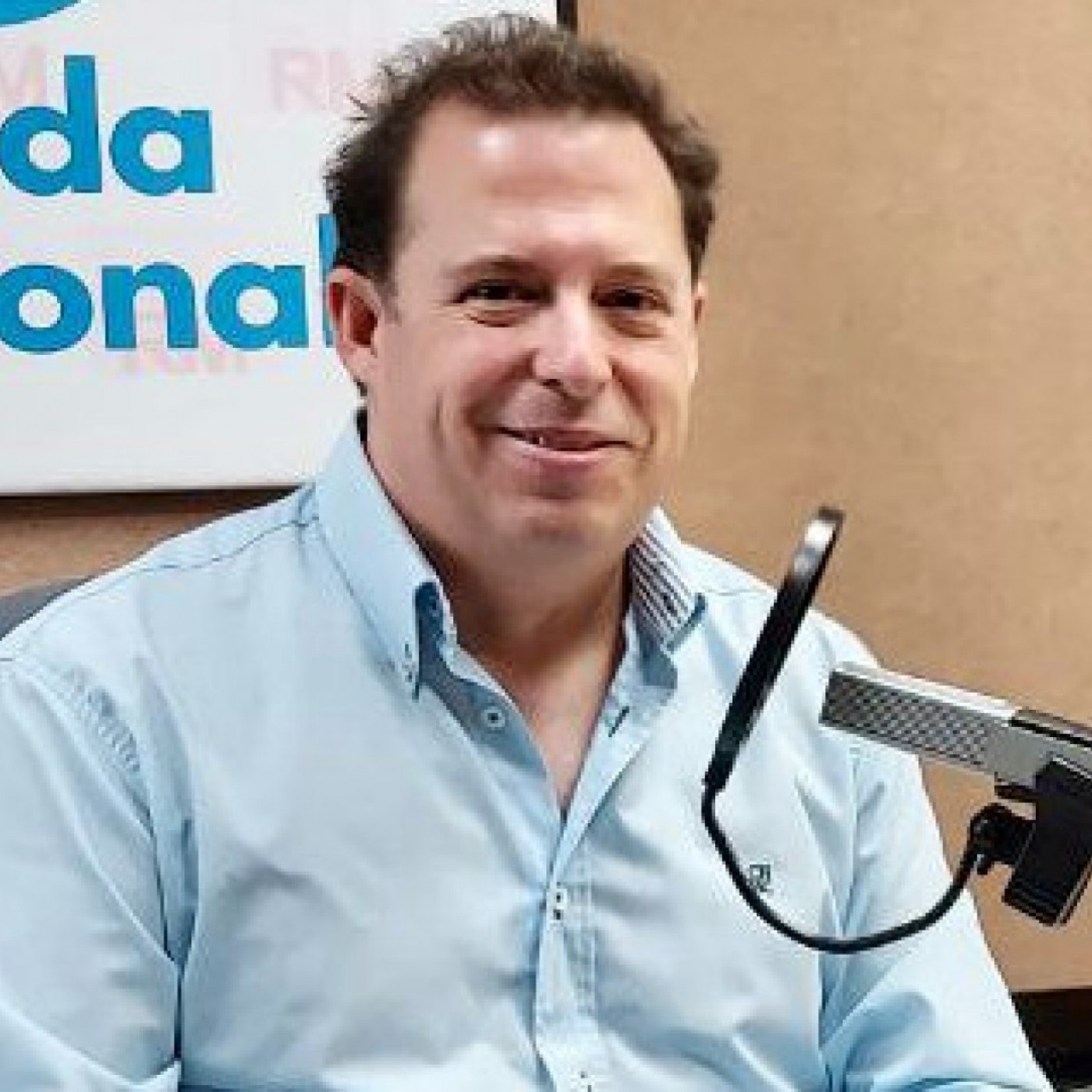 HOLLYWOOD CONFIDENCIAL
