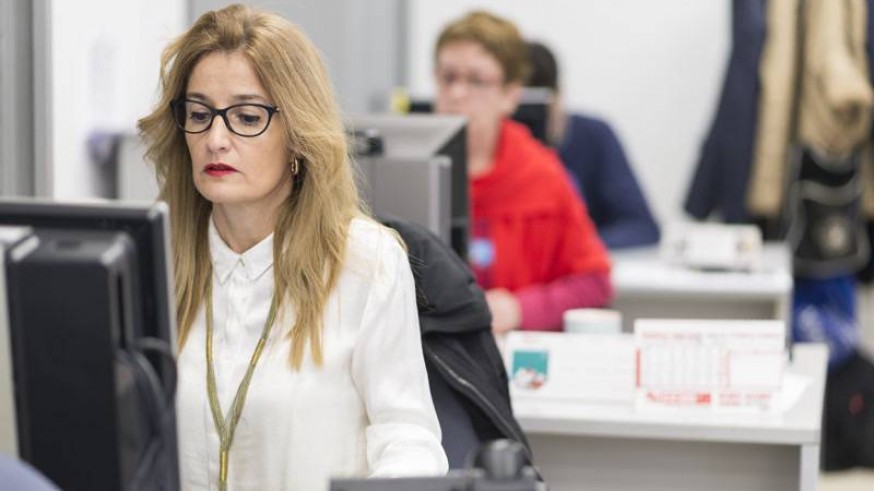 EVA CABALLERO DIRIGE Y PRESENTA ESTE PROGRAMA