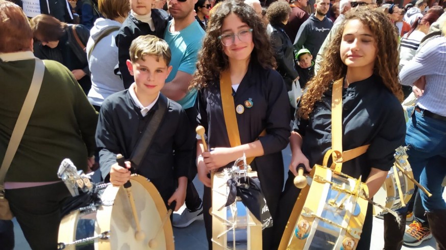 Mula inicia su Semana Santa al ritmo de los tambores infantiles