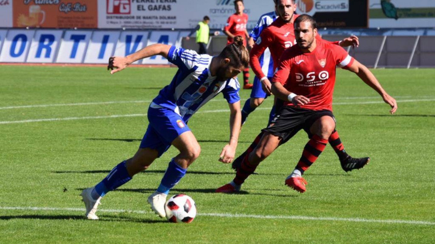 El Lorca Deportiva se impone 2-0 al Cieza 