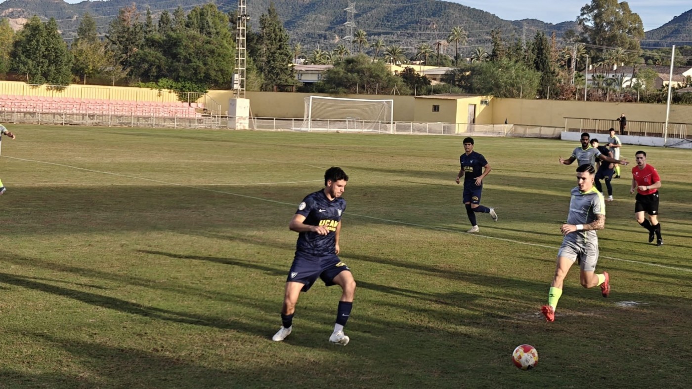 Tablas entre UCAM y Santomera (2-2)